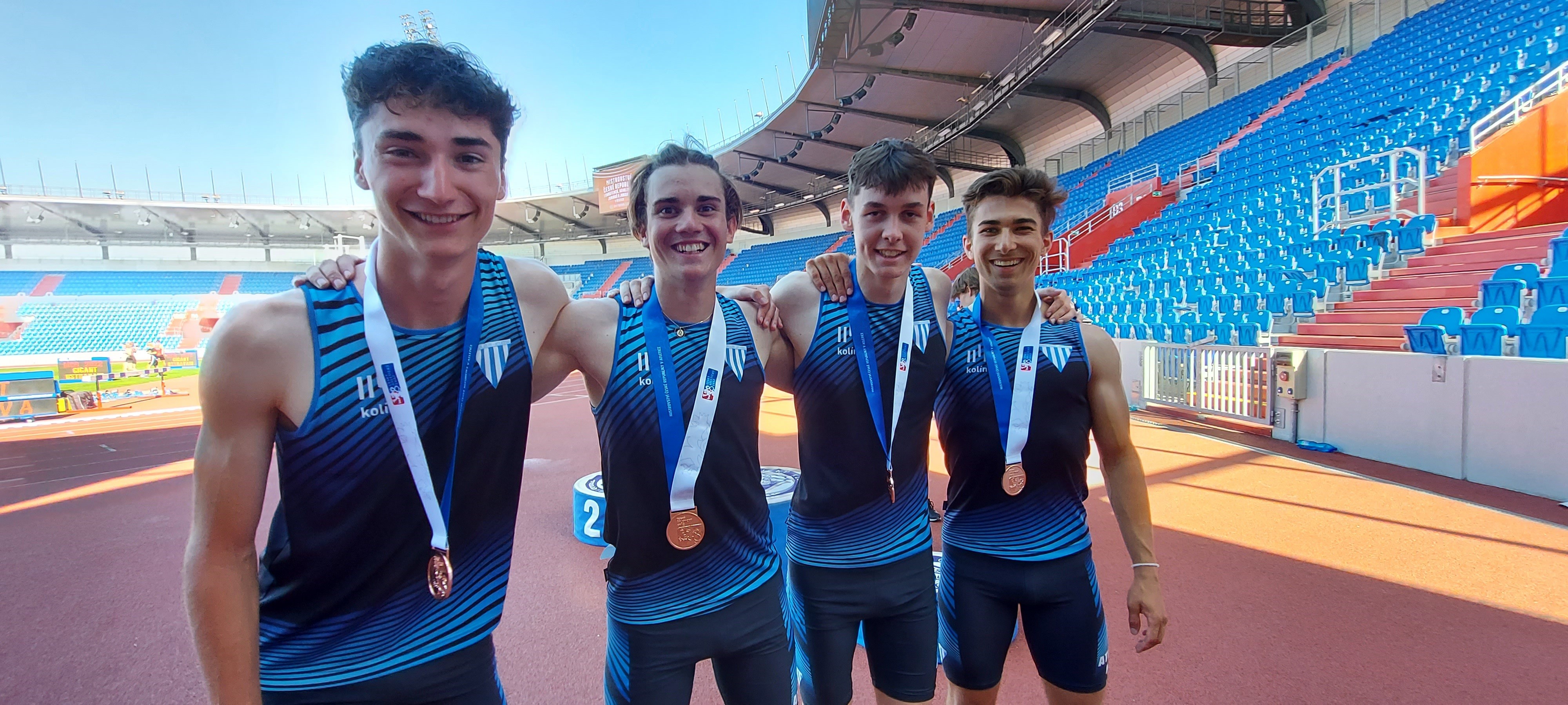 1stafeta4x400-1.jpg