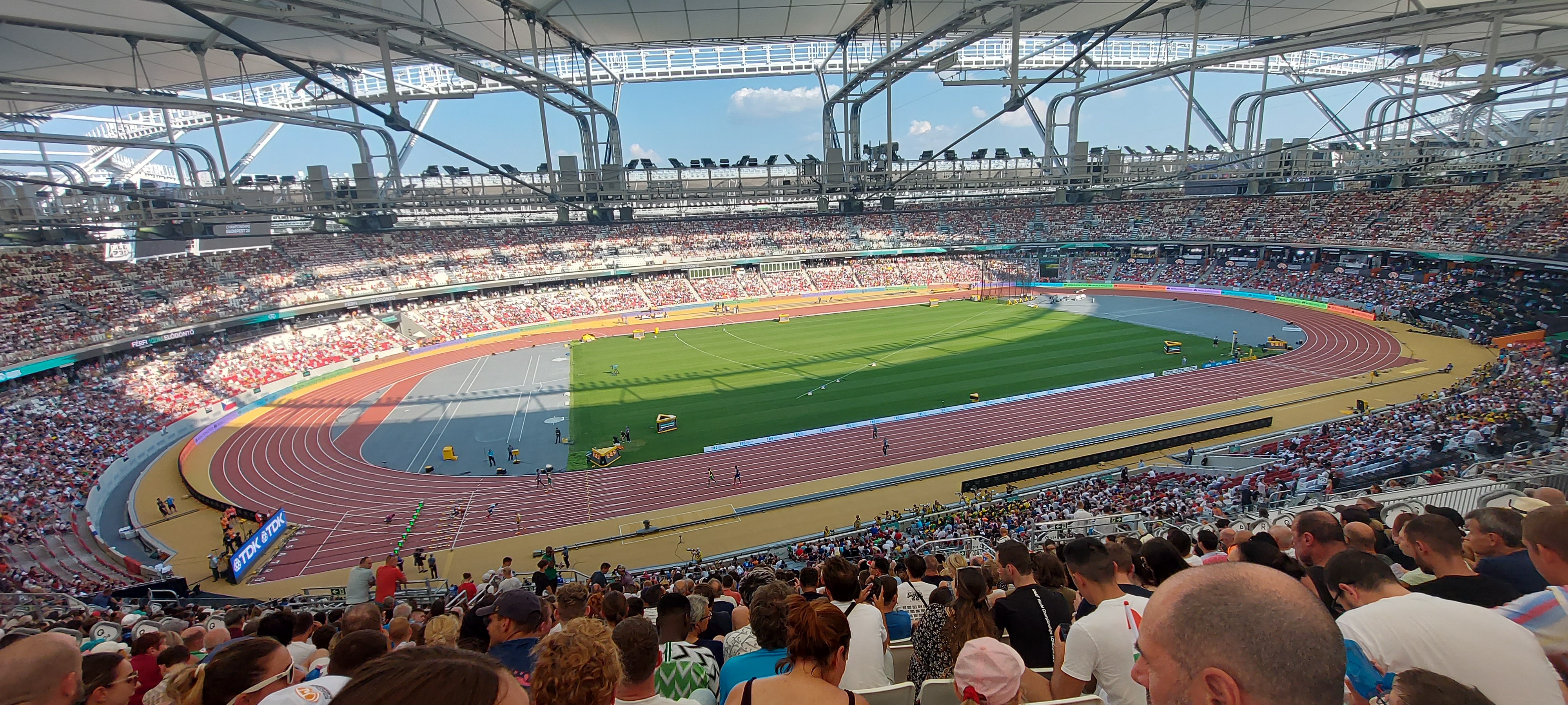 1stadion-pred-100m.jpg