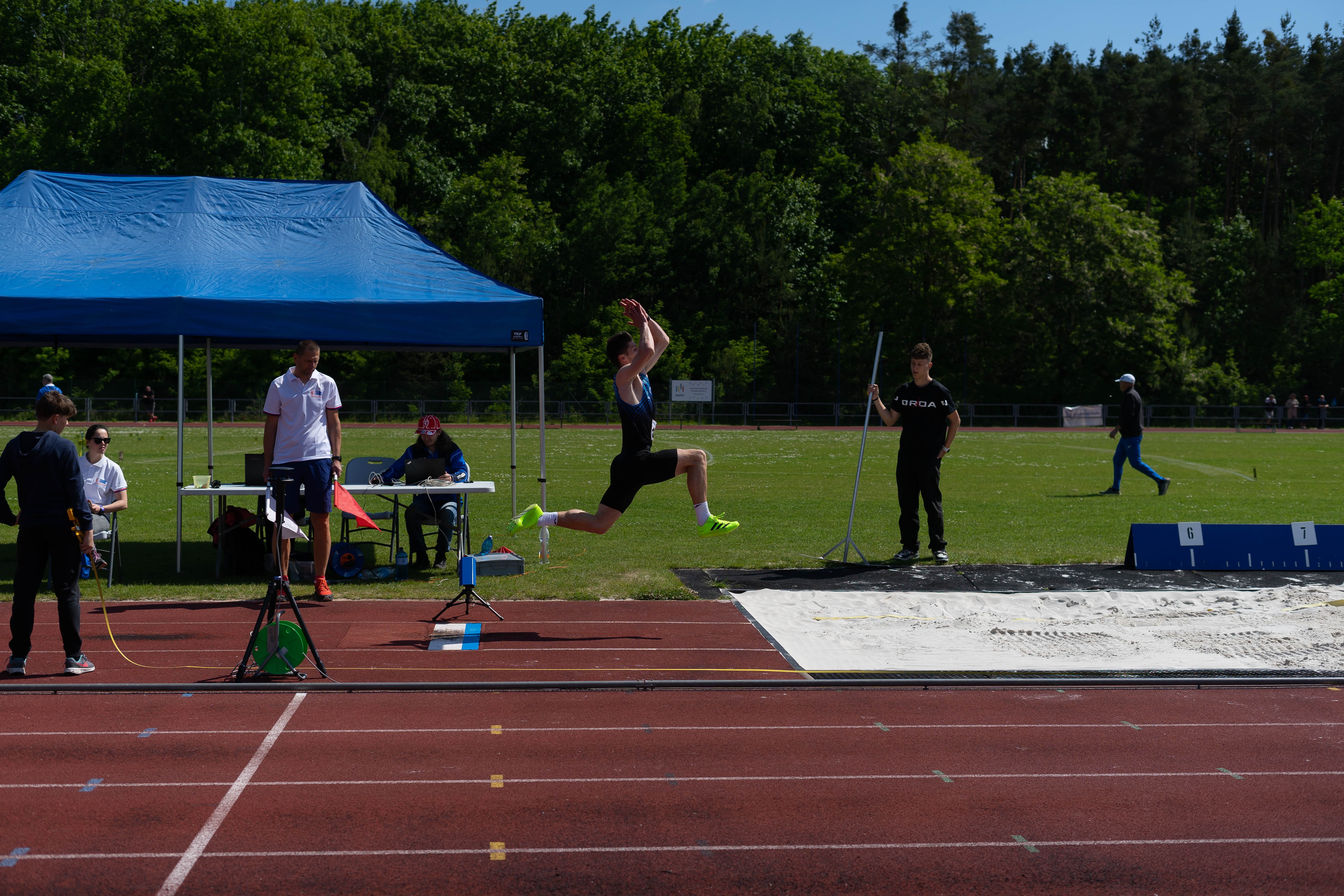 240525-03648-1.jpg